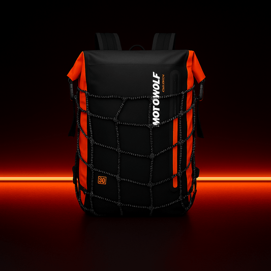 Sac à dos moto étanche 30L avec filet casque & design réfléchissant | TheRiderBag™