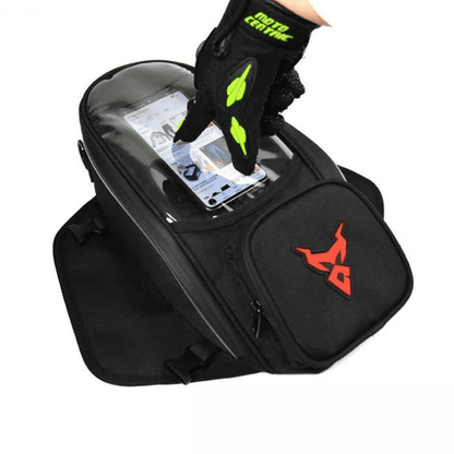 Sacoche réservoir moto aimantée étanche avec écran tactile & port câble | TheRiderBag™