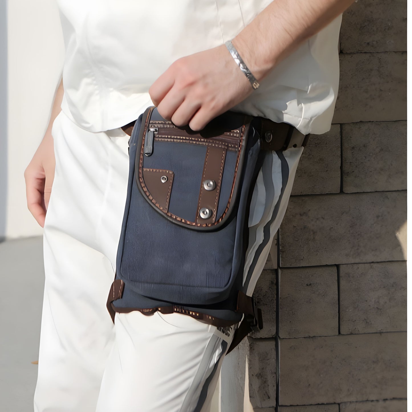 Sacoche de jambe moto en toile – Ceinture & cuisse, style casual | TheRiderBag™