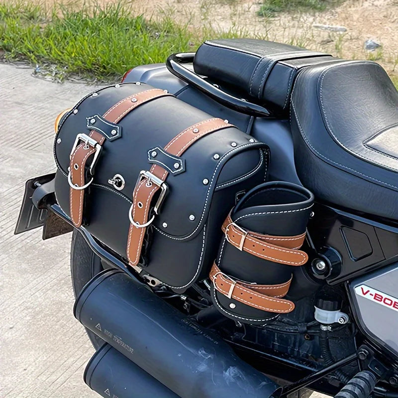 Paire de Sacoches cavalières latérales moto – Rigides vintage en cuir  – TheRiderBag™