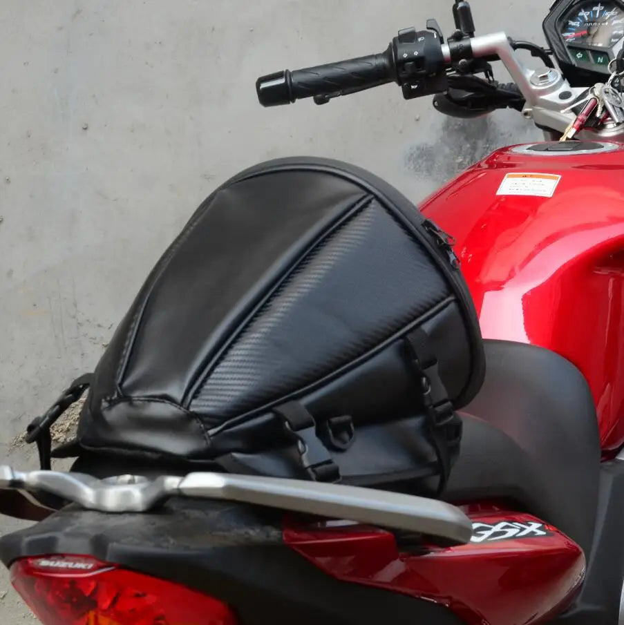 Sacoche de selle moto compacte – Étanche & profil bas – TheRiderBag™