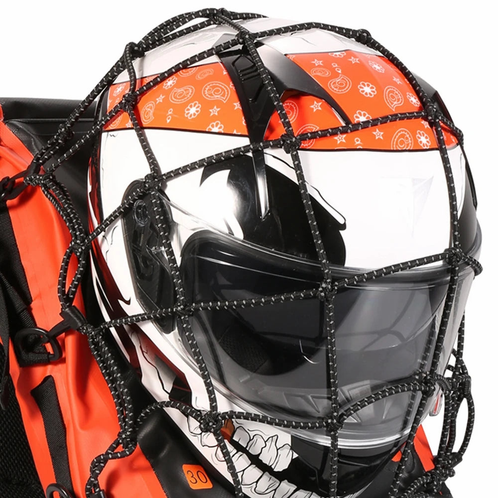Sac à dos moto étanche 30L avec filet casque & design réfléchissant | TheRiderBag™