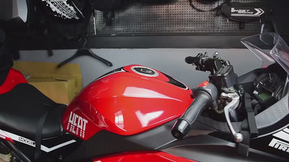 Sacoche réservoir moto magnétique étanche avec écran GPS | TheRiderBag™